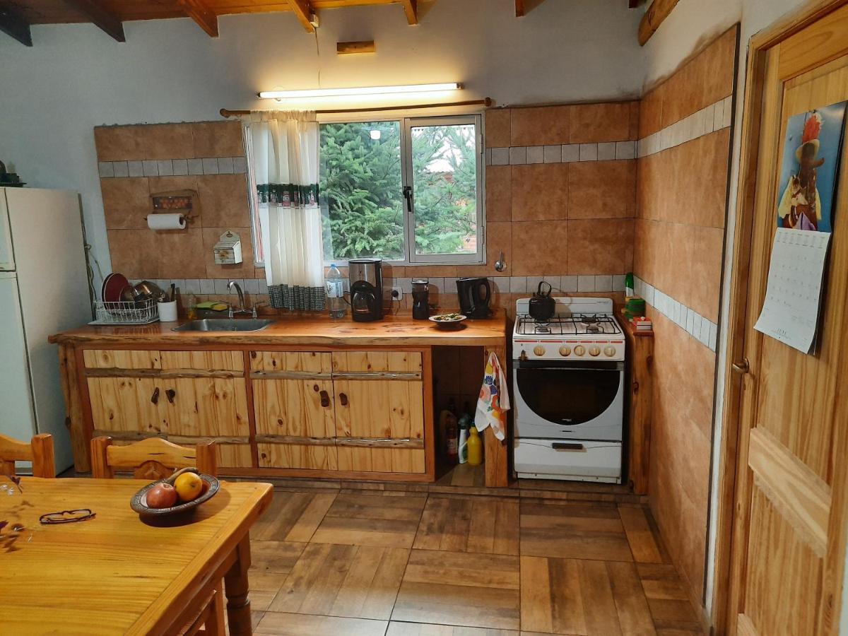 El Jarillal Chalet De Montana A Pasos Del Lago 라고 푸엘로 외부 사진